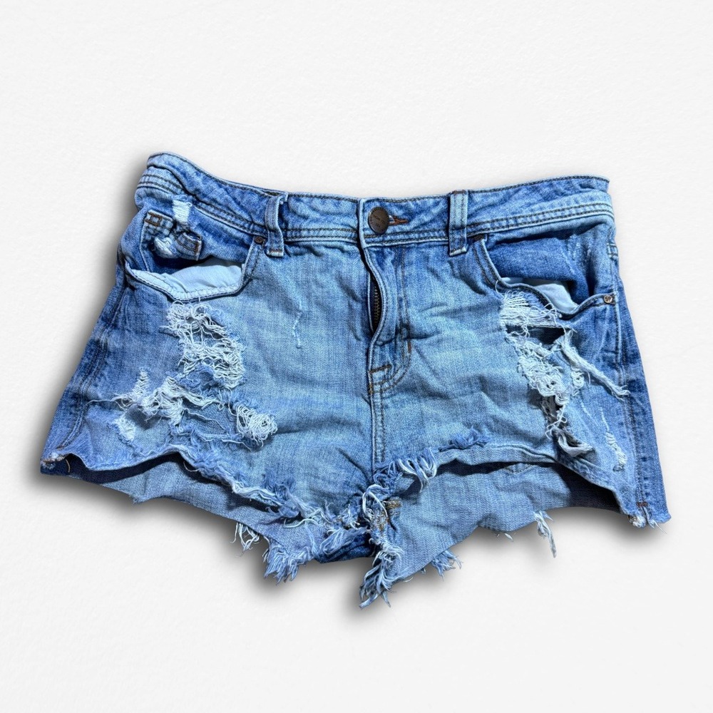 Sneak Peek Los Angeles Distressed Denim Shorts Light Wash Blue Size L SP-S6350